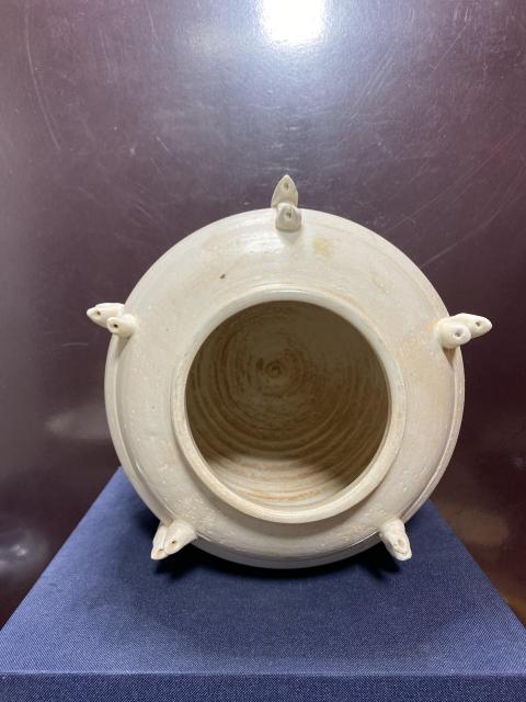 古玩陶瓷宋代?白釉多角蓋罐拍賣,當前價格26000元