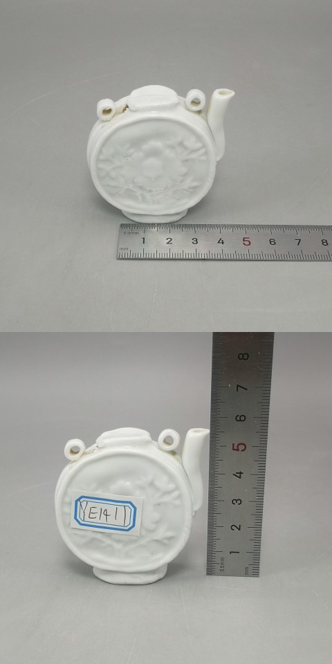 古玩陶瓷清晚菊花紋執壺型水滴 文房用品 硯滴拍賣，當前價格258元