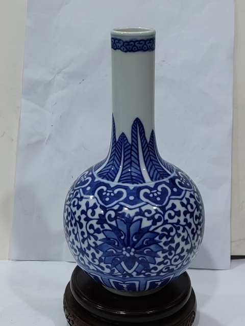 古玩陶瓷出口創(chuàng)匯期青花天球瓶拍賣，當(dāng)前價(jià)格480元