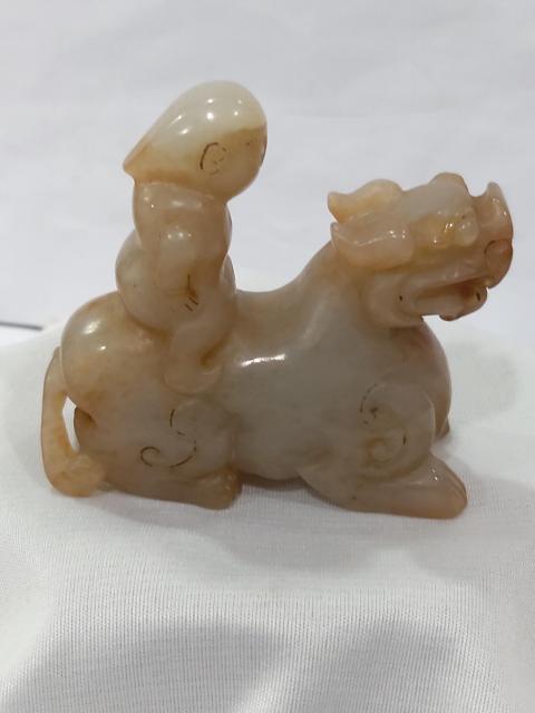 古玩雜項(xiàng)玉雕瑞獸擺件拍賣,當(dāng)前價格1158元