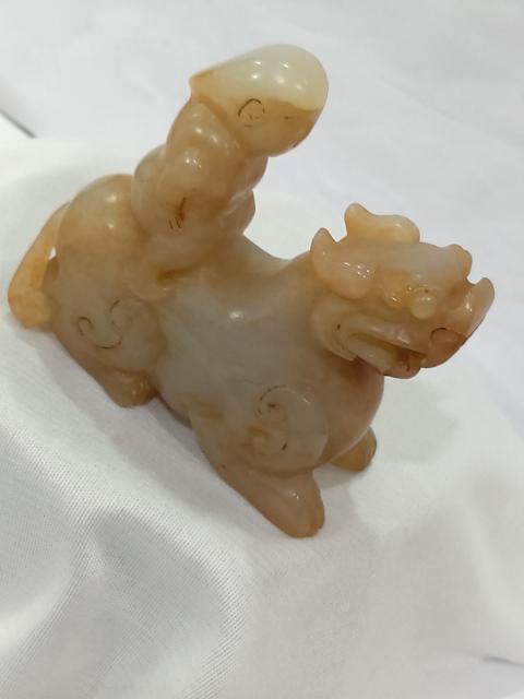 古玩雜項(xiàng)玉雕瑞獸擺件拍賣,當(dāng)前價格1158元