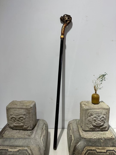 古玩雜項清代龍頭拐杖拍賣,當前價格2500元