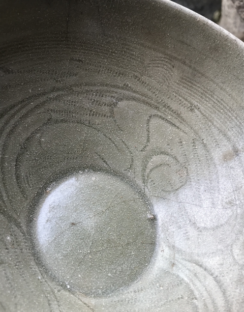 古玩陶瓷同安窯珠光青瓷刻花卉紋斗笠碗拍賣,當前價格399元