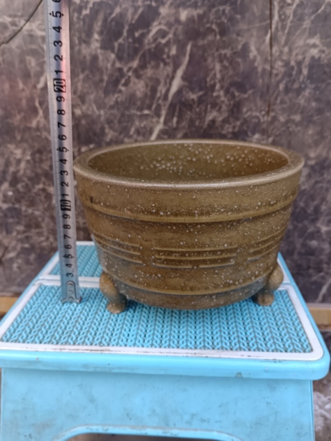 古玩陶瓷明龍泉奩式三足爐拍賣，當前價格5000元