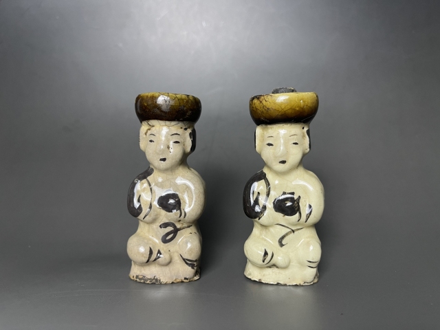 古玩陶瓷清代磁州窯嬰戲形燭臺(tái)拍賣，當(dāng)前價(jià)格700元