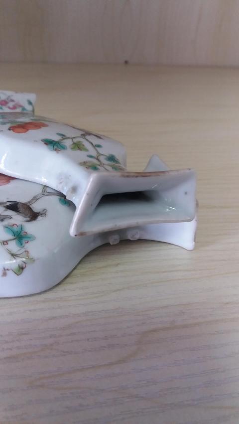古玩陶瓷晚清花鳥紋粉彩壁瓶拍賣，當前價格2300元