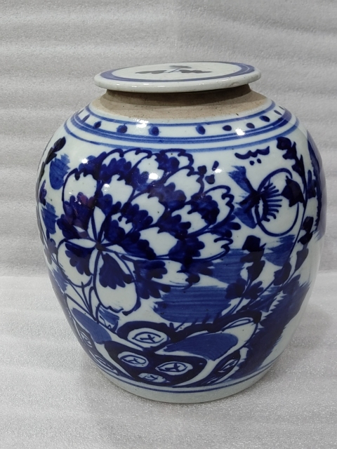 古玩陶瓷青花花卉紋蓋罐拍賣，當前價格1580元