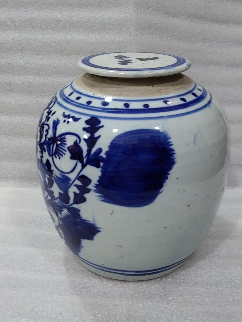 古玩陶瓷青花花卉紋蓋罐拍賣，當前價格1580元