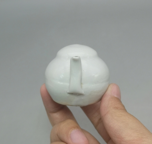 古玩陶瓷白釉水注拍賣,當前價格450元