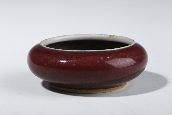 古玩陶瓷郎紅釉水洗拍賣，當前價格12000元