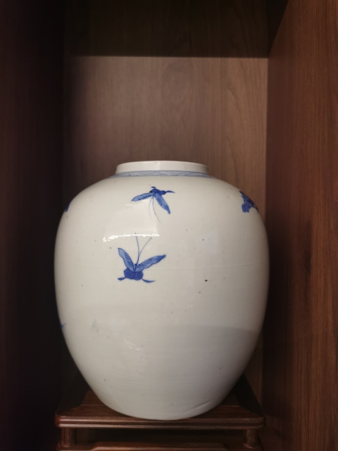 古玩陶瓷青花二喬圖蓋罐拍賣,當前價格1000元