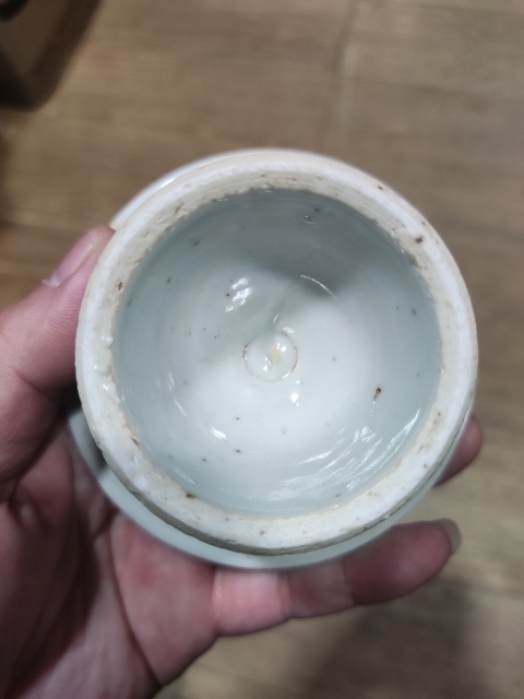 古玩陶瓷清中期細(xì)路花卉紋青花高足盤拍賣,當(dāng)前價(jià)格650元