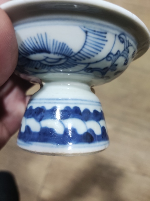 古玩陶瓷清中期細(xì)路花卉紋青花高足盤拍賣,當(dāng)前價(jià)格650元