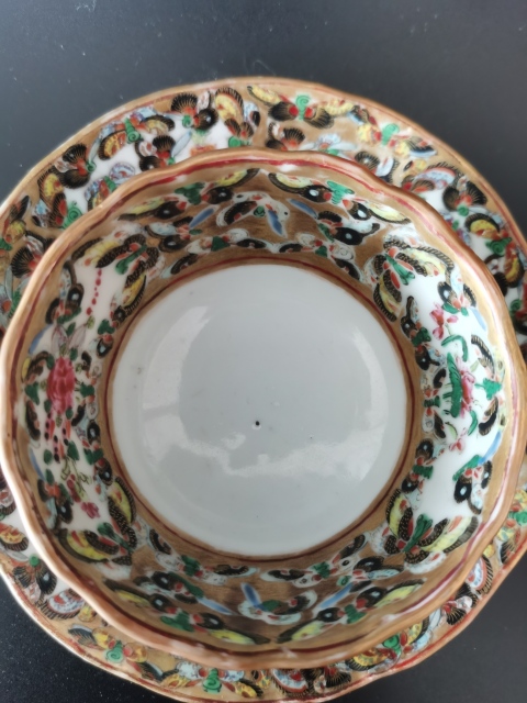 古玩陶瓷清晚期?廣彩花蝶紋杯碟拍賣，當前價格1500元