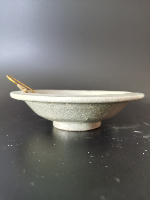 古玩陶瓷元代?龍泉窯青釉折沿洗拍賣,當前價格2400元