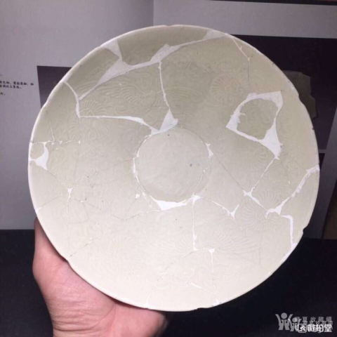 古玩陶瓷定窯印雙鳳紋葵口碗拍賣,當前價格8500元