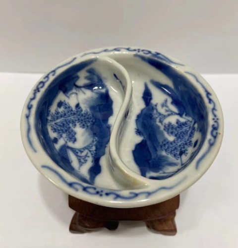 古玩陶瓷晚清青花高足格盤(細路）拍賣，當前價格1500元