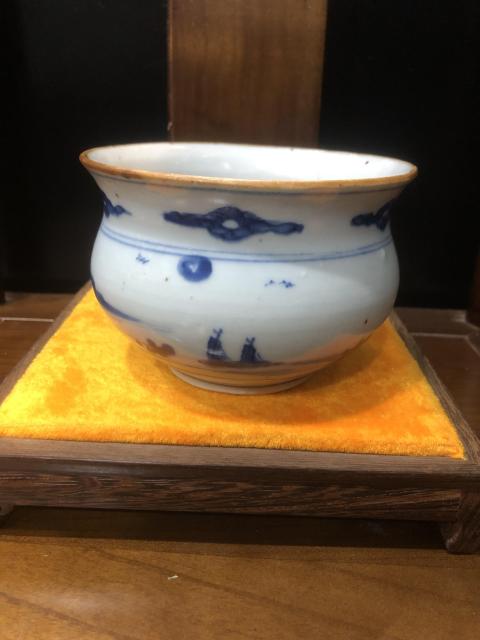古玩陶瓷(新年放漏中)清-康熙-山水風景人物-琴爐拍賣,當前價格6880元