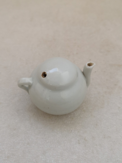 古玩陶瓷白釉水注拍賣,當前價格450元