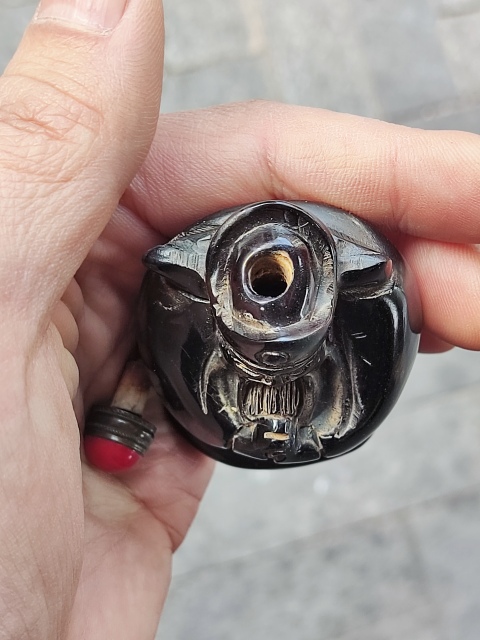 古玩雜項**雕財神鼻煙壺拍賣,當前價格888元
