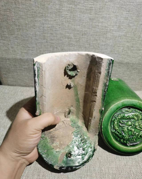 古玩陶瓷清末民國龍紋帶釉瓦當拍賣，當前價格1500元