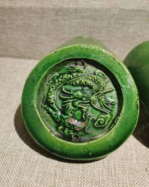 古玩陶瓷清末民國龍紋帶釉瓦當拍賣，當前價格1500元