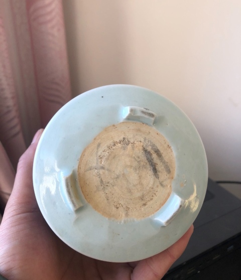 古玩陶瓷乾隆時期青花山水人物紋琴爐拍賣,當前價格2800元