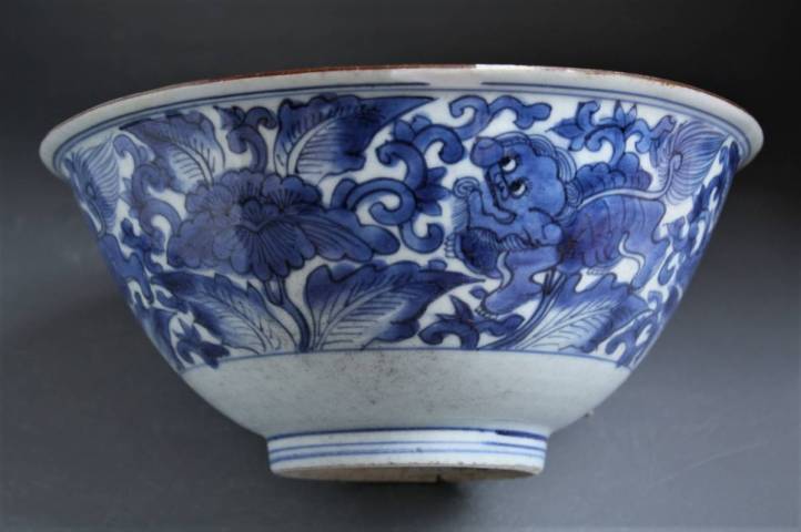 古玩陶瓷康熙獅子穿花青花碗拍賣,當(dāng)前價(jià)格5500元