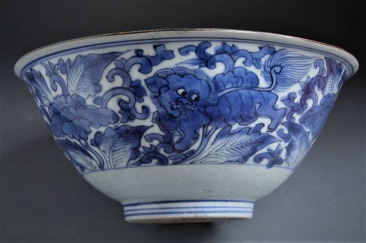 古玩陶瓷康熙獅子穿花青花碗拍賣,當(dāng)前價(jià)格5500元
