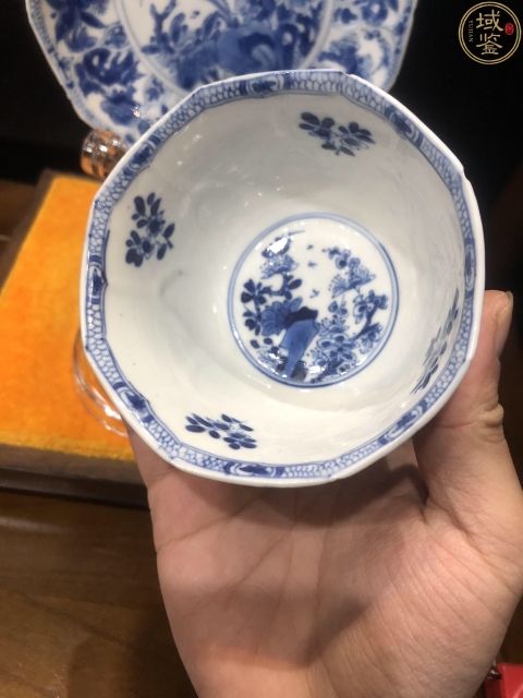 古玩陶瓷(新年放漏中)清-康熙-洞石花卉-模印-花口杯碟套拍賣,當前價格1692元