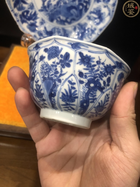 古玩陶瓷(新年放漏中)清-康熙-洞石花卉-模印-花口杯碟套拍賣,當前價格1692元