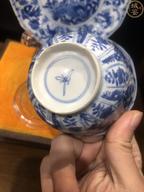 古玩陶瓷(新年放漏中)清-康熙-洞石花卉-模印-花口杯碟套拍賣,當前價格1692元
