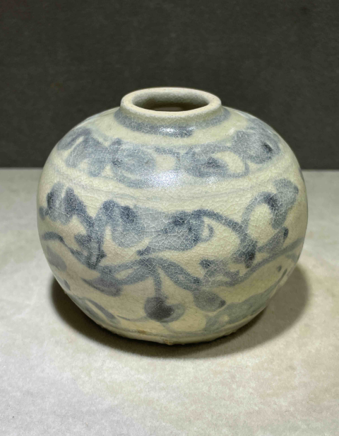 明早期青花纏枝花卉水盂拍賣，當(dāng)前價(jià)格1280元