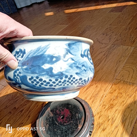 古玩陶瓷順治青花龍紋香爐拍賣，當前價格30000元
