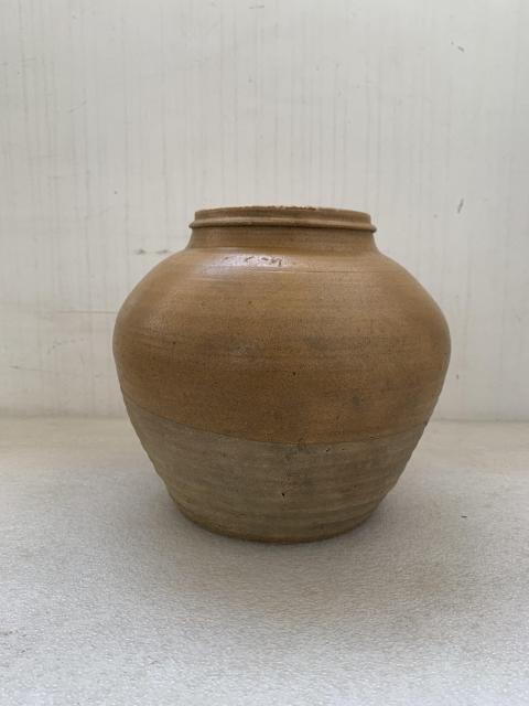 古玩陶瓷清代地方窯黃釉罐拍賣,當前價格580元