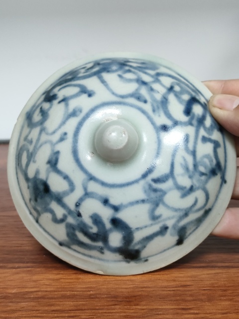 古玩陶瓷明代中晚期青花蓋罐拍賣,當前價格2200元