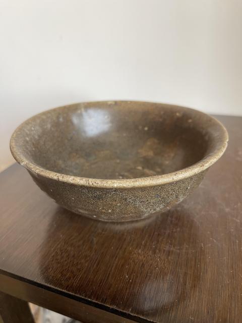 古玩陶瓷唐代黃釉碗拍賣，當(dāng)前價(jià)格900元