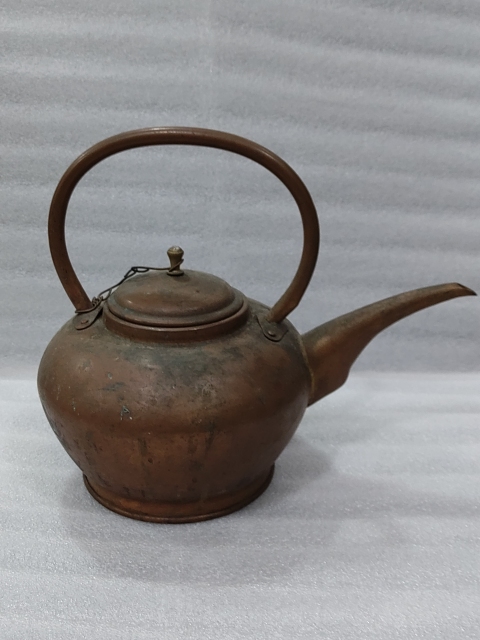 古玩雜項銅提梁茶壺一把拍賣,當前價格688元