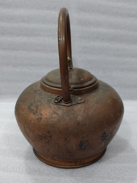 古玩雜項銅提梁茶壺一把拍賣,當前價格688元