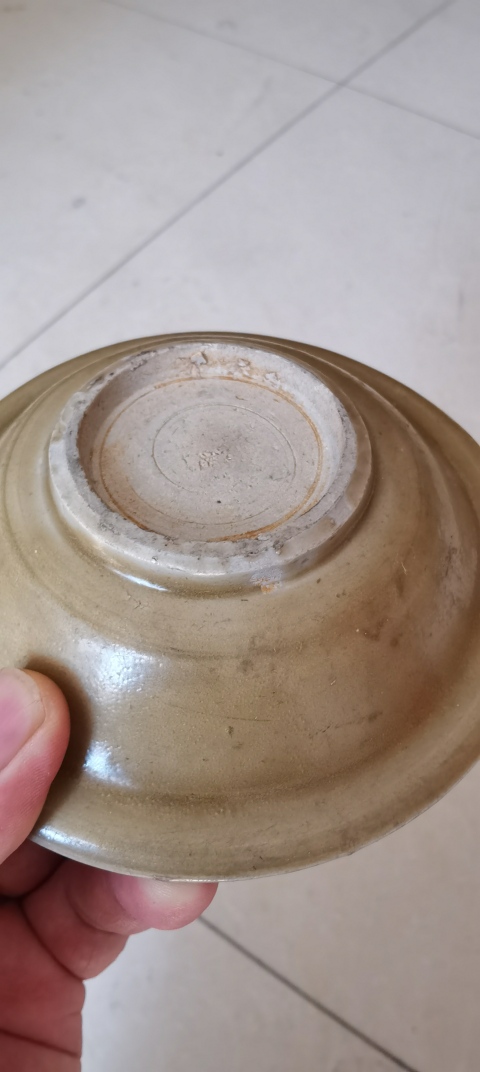 古玩陶瓷元代龍泉窯青釉盤拍賣，當前價格3800元