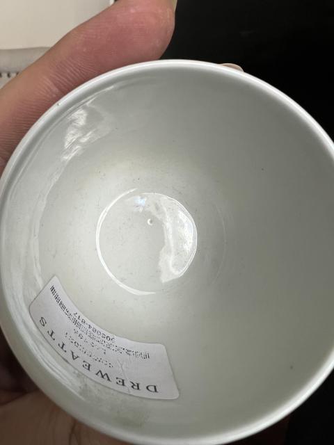 古玩陶瓷青花粉彩洞石牡丹童子雞紋乾隆御題詩缸形杯拍賣,當前價格10000元