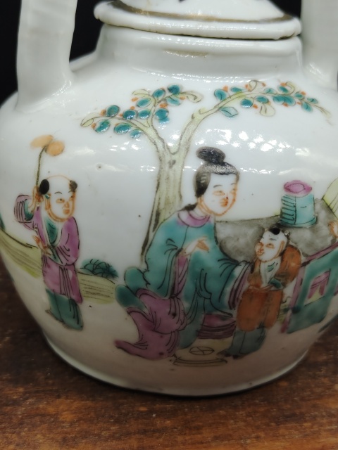 古玩陶瓷清晚粉彩麒麟送子紋提梁壺拍賣(mài)，當(dāng)前價(jià)格2280元