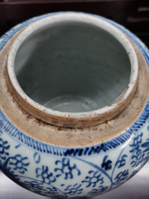 古玩陶瓷清代雍正至乾隆青花罐拍賣，當前價格3000元