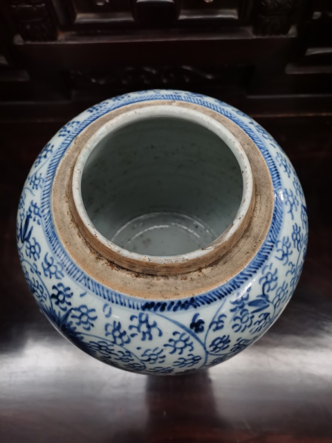 古玩陶瓷清代雍正至乾隆青花罐拍賣，當前價格3000元