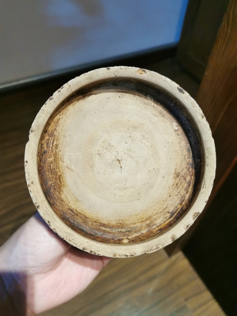 古玩陶瓷明清?褐釉獸紐蓋盒拍賣,當前價格555元