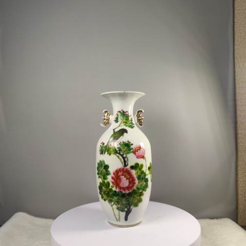 古玩陶瓷清末民初·淺絳彩花鳥紋雙耳瓶拍賣,當前價格1200元