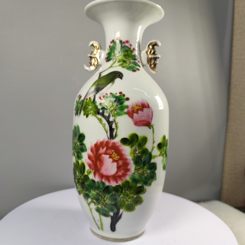 古玩陶瓷清末民初·淺絳彩花鳥紋雙耳瓶拍賣,當前價格1200元