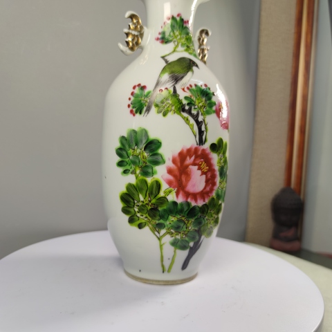 古玩陶瓷清末民初·淺絳彩花鳥紋雙耳瓶拍賣,當前價格1200元