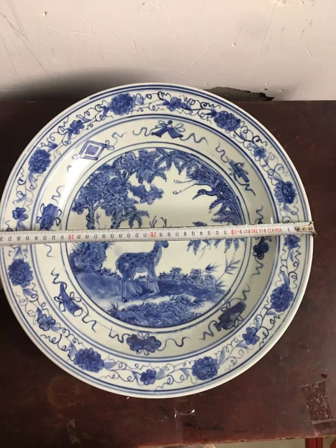古玩陶瓷鹿鶴同春青花大盤拍賣，當前價格30000元
