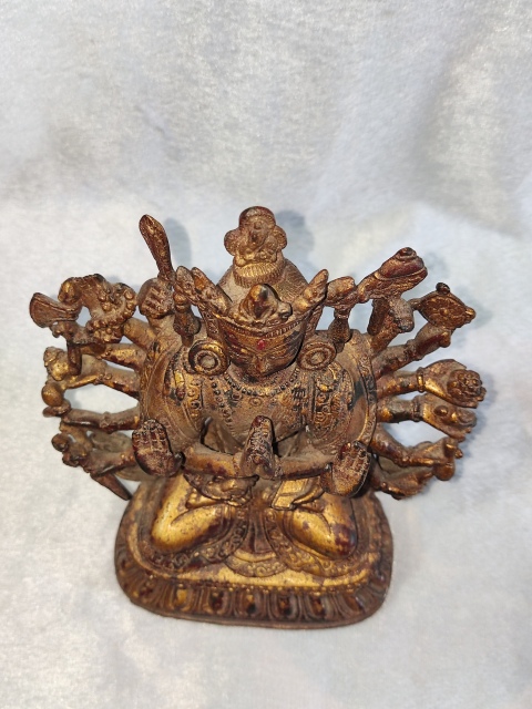 古玩雜項銅漆金千手觀音坐像拍賣，當前價格18888元